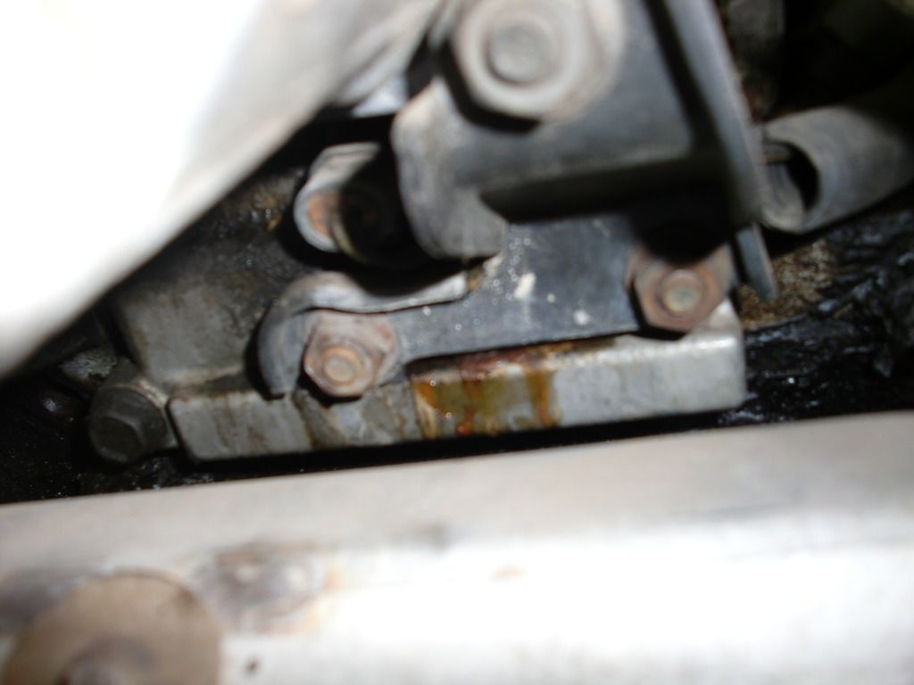 Possible symptoms of bad intake gaskets? 19921999